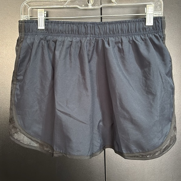 Nike Dri-Fit Running Shorts,panty lined,elastic drawstring waist,reflective logo - Picture 3 of 9